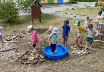 Aktivitāte brīvdabā ,,Iekrāso sajūtas vasarā ”