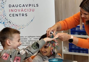 Pirmsskolnieku aizraujošais piedzīvojums Daugavpils Inovāciju centrā