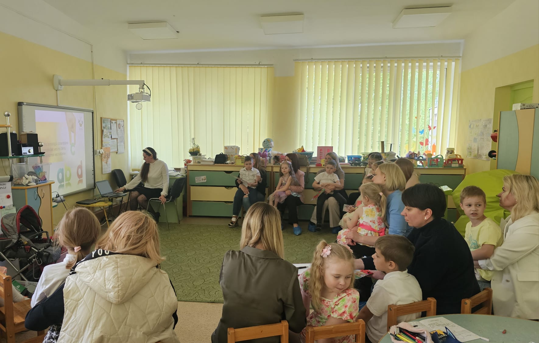 Vecāku skola – atbalsts lasītprasmes veicināšanai 5–7 gadus veciem bērniem