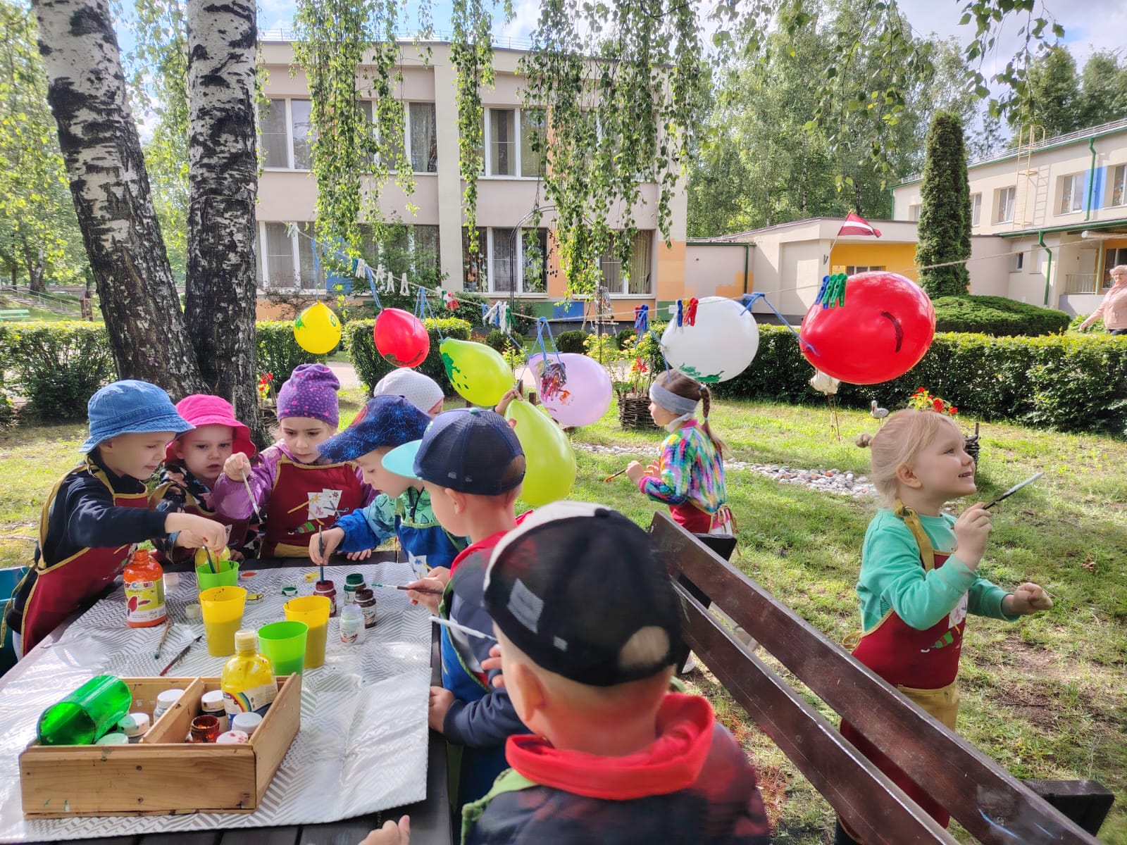 Balonu vasaras stāsts