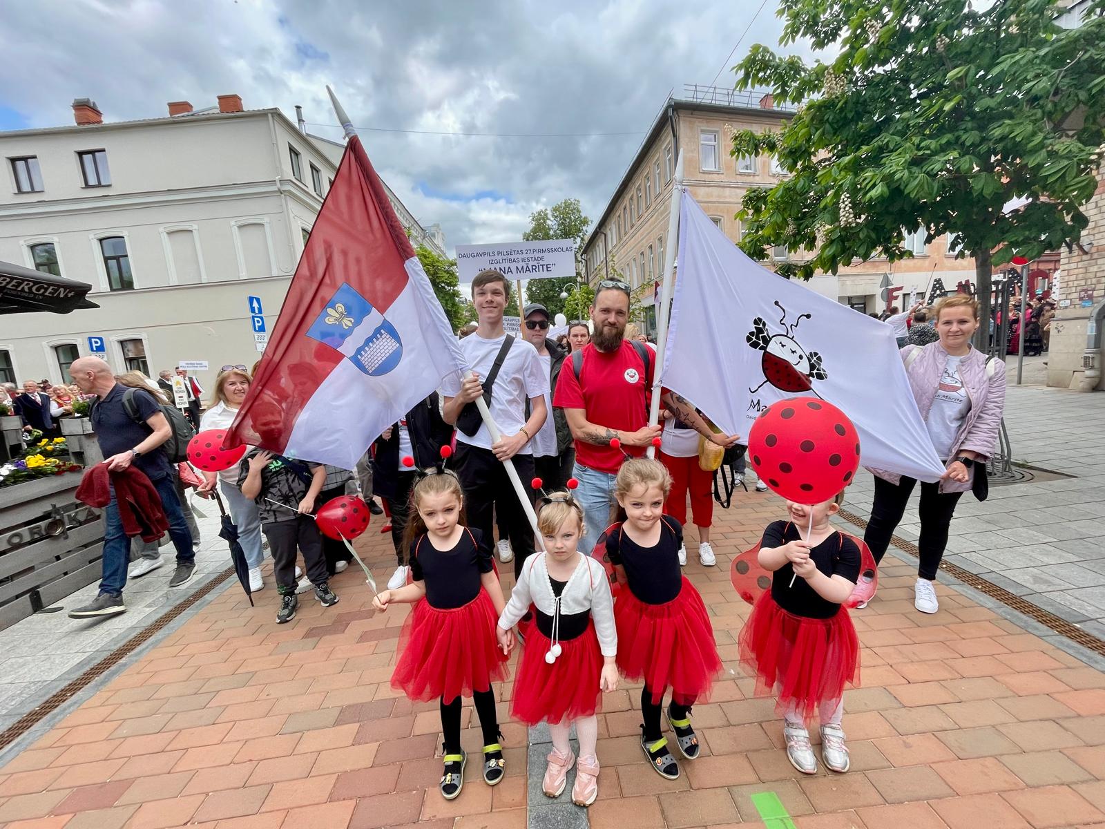 Mēs Daugavpils pilsētas svētku gājienā