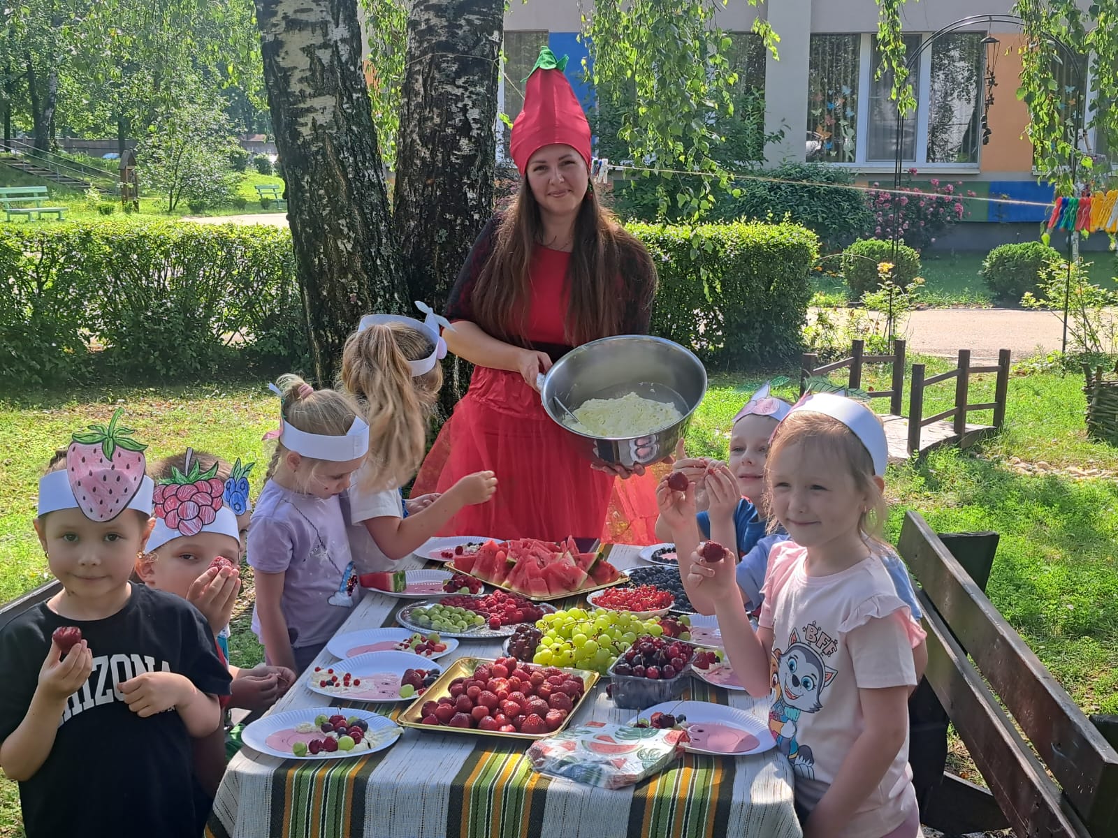Vasara ogu grozā