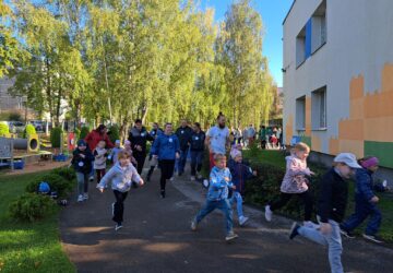 Rudens skrējiens ar bērnu ģimenēm