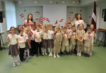 Sirsnīgs svētku brīdis Dienas centrā “Saskarsme”