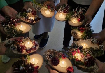 Meistarklase “Svečturi no dabas materiāla”