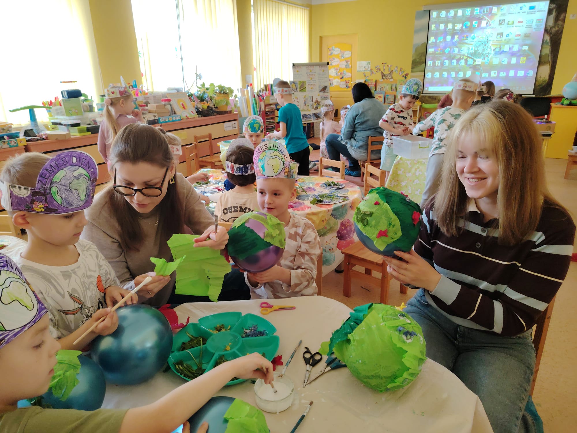 STEAM diena,, Zemes dienas radošās meistardarbnīcas”