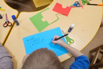 Atklātne Latvijai. Gaismas un Mīlestības meistarklase ar vacākiem. 5.grupa “Spārīte” 5