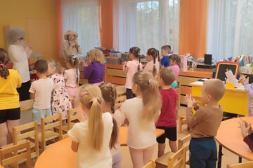 Izglītojošās nodarbības “Tīras rokas, tīrs ir viss – prom ir mikrobs aizbēdzis!” 35