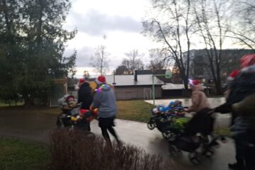 Ziemassvētku skrējiens ar vecākiem 2025 39