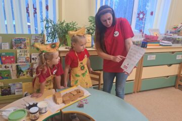 Integrētā  rotaļnodarbība temata “Mana Latvija” ietvaros, 9.grupa “Vardulēns” 43