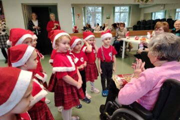 Ziemassvētku koncerts dienas centrā “Saskarsmē” 1