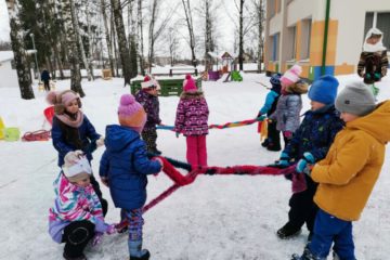 Integrētā rotaļnodarbība “Meteņdienas stafetes un rotaļas”, 8.grupa “Lāčuks” 8