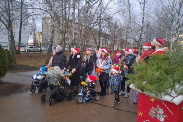 Ziemassvētku skrējiens ar vecākiem 2025 49