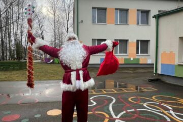 Kad Salatētis ciemos nāk 8