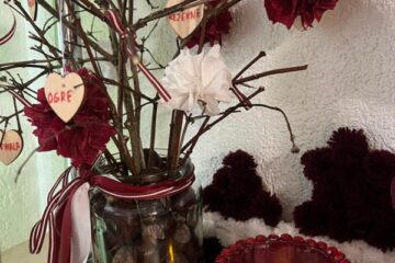 Bērnu un vecāku radošo darbu izstāde “Latvija, mēs tevi mīlam!” 23