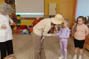 Izglītojošās nodarbības “Tīras rokas, tīrs ir viss – prom ir mikrobs aizbēdzis!” 36