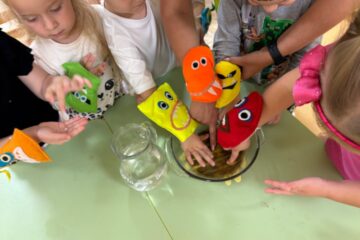 Straptautiskā roku mazgāšanas diena 2025 12