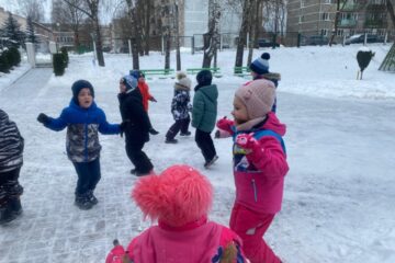 Pavingro ar sniegavīru 23