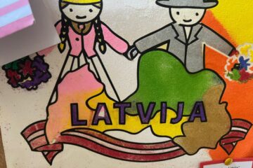 Bērnu un vecāku radošo darbu izstāde “Latvija, mēs tevi mīlam!” 29