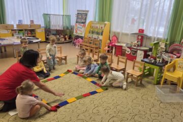 Atklātā nodarbība “Saģērbsim lelli pastaigai”, 2.grupa “Ezītis” 37