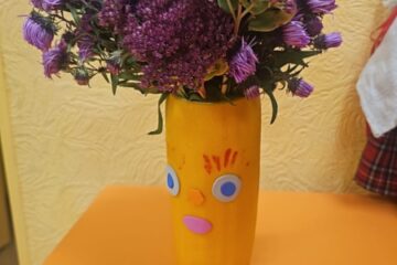 Bērnu un vecāku radošo darbu izstāde “Dārzeņu pārvertības” 13