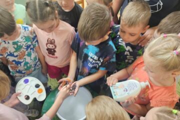 Straptautiskā roku mazgāšanas diena 2025 90