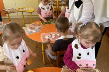 Integrētā rotaļnodarbība “Ciemošanās laukos” 3.grupa “Taurenītis” 32