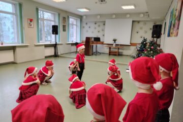 Ziemassvētku koncerts dienas centrā “Saskarsmē” 16