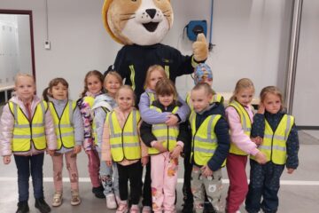 Mazie ugunsdzēsēji 76