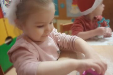 Piparkūku smarža katrā grupā 12