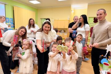 Baltais vakars ar Grinču 15