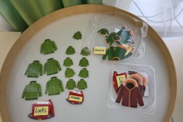 Atklātā nodarbība “Saģērbsim lelli pastaigai”, 2.grupa “Ezītis” 4