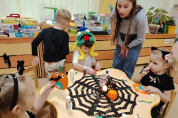 “Mazie spociņi un ķirbīši” 40