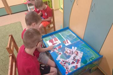 Integrētā  rotaļnodarbība temata “Mana Latvija” ietvaros, 9.grupa “Vardulēns” 41