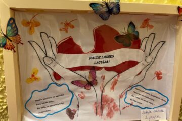 Bērnu un vecāku radošo darbu izstāde “Latvija, mēs tevi mīlam!” 37