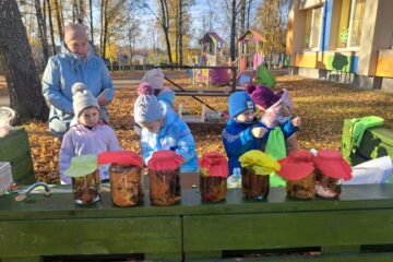 Integrētā rotaļnodarbība  „Konservēsim rudeni!” 9.grupa “Vardulēns”. 18
