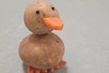 Bērnu un vecāku radošo darbu izstāde “Dārzeņu pārvertības” 3