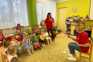 Atklātā nodarbība “Saģērbsim lelli pastaigai”, 2.grupa “Ezītis” 22