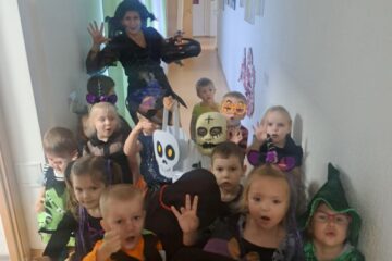 “Mazie spociņi un ķirbīši” 77