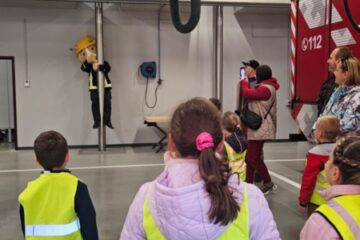 Mazie ugunsdzēsēji 56