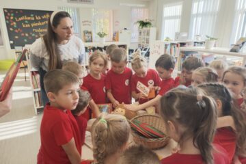 Grāmatu rīts “Maziem solīšiem lielajā grāmatu pasaulē” 43