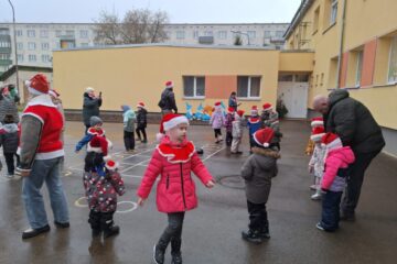 Ziemassvētku skrējiens ar vecākiem 2025 56