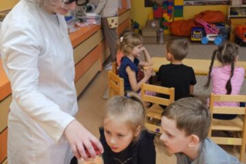 Izglītojošās nodarbības “Tīras rokas, tīrs ir viss – prom ir mikrobs aizbēdzis!” 16