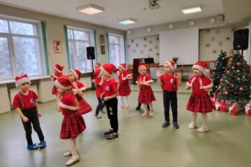 Ziemassvētku koncerts dienas centrā “Saskarsmē” 9