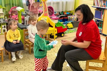 Atklātā nodarbība “Saģērbsim lelli pastaigai”, 2.grupa “Ezītis” 24