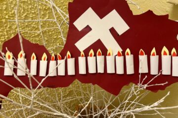 Bērnu un vecāku radošo darbu izstāde “Latvija, mēs tevi mīlam!” 38