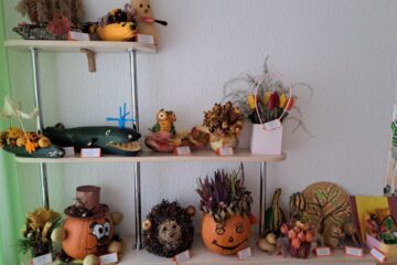 Bērnu un vecāku radošo darbu izstāde “Dārzeņu pārvertības” 36