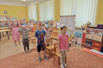 Atklātā nodarbība “Ceļojums uz lauku sētu”. 8.grupa “Lāčuks” 23