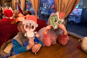 Svētku svinēšana Ziemassvētku tramvajā 16