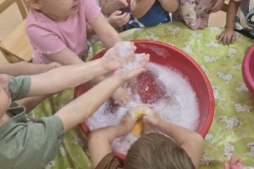 Straptautiskā roku mazgāšanas diena 2025 60